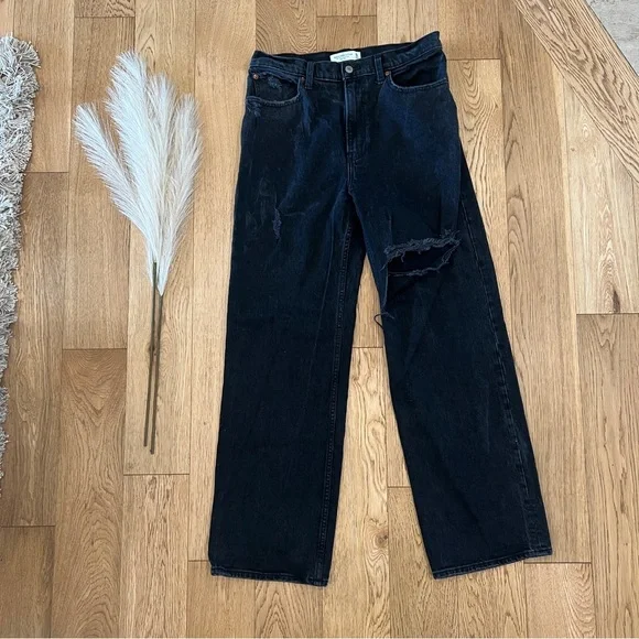 A&F | High Rise 90s Relaxed Jean - Picture 6 of 13